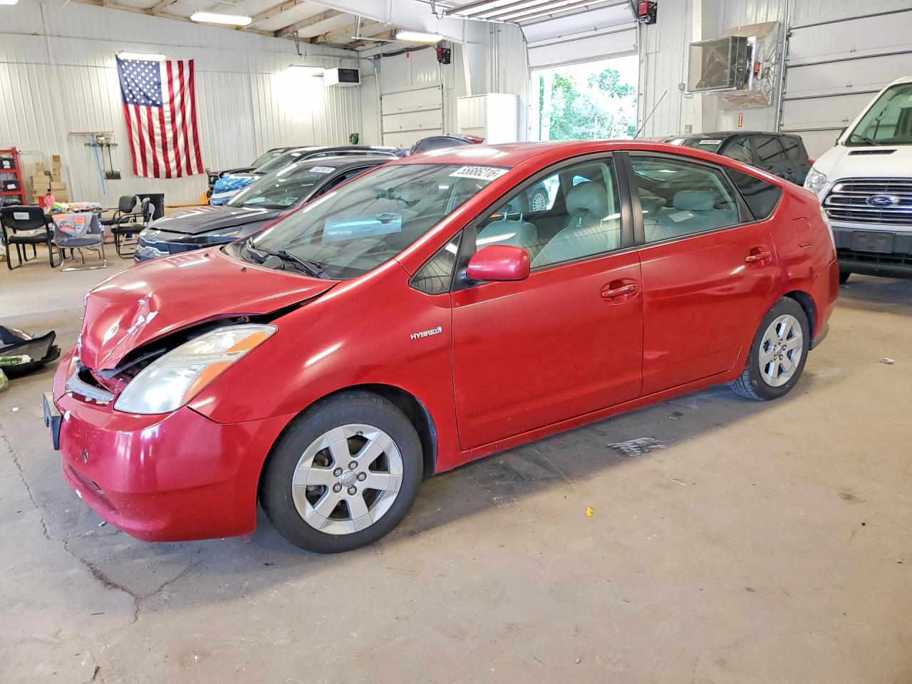 Salvage Toyota Prius Image