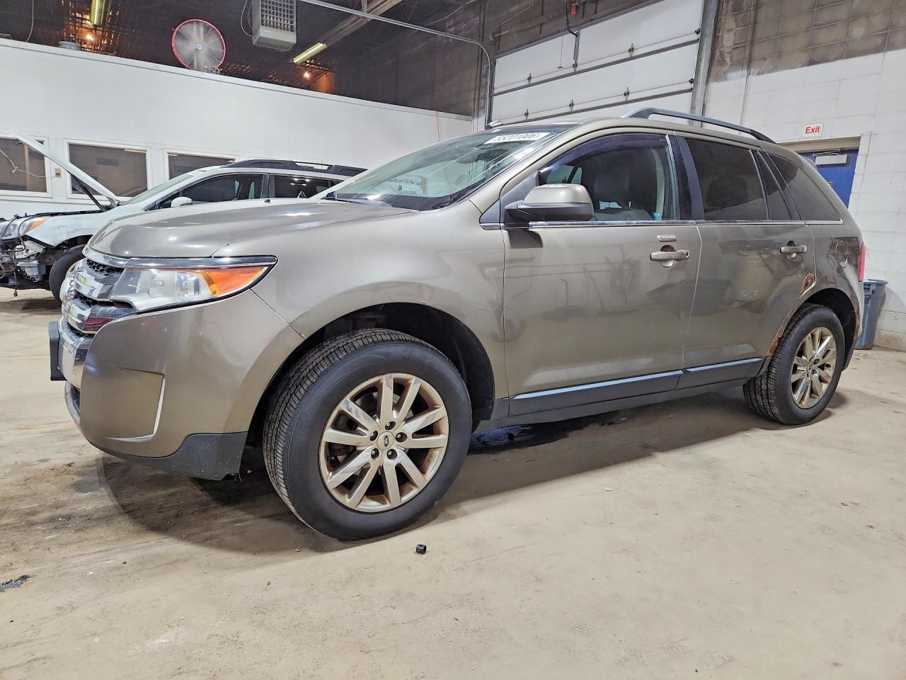 Salvage Ford Edge Image