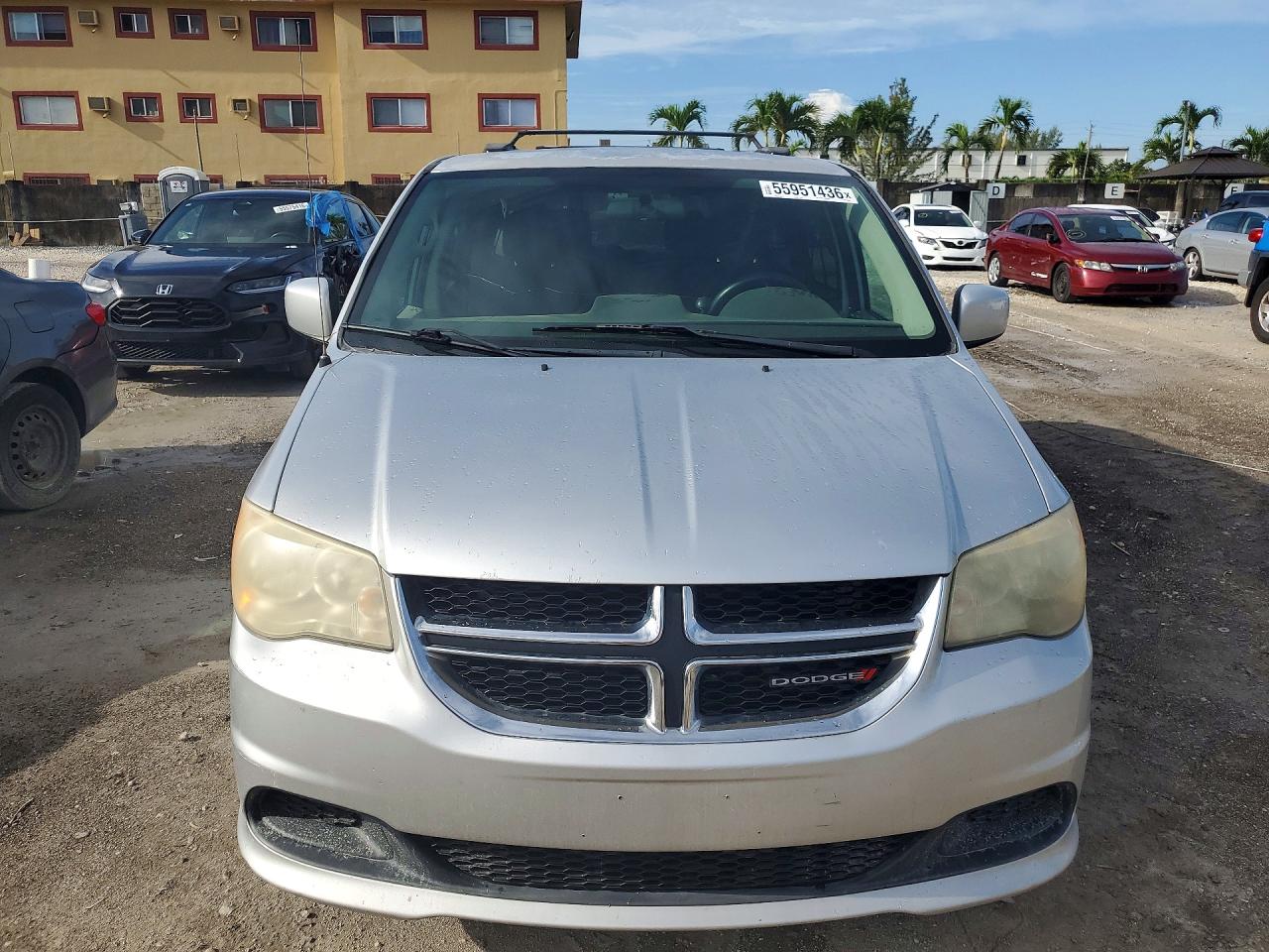Dodge Caravan Sxt