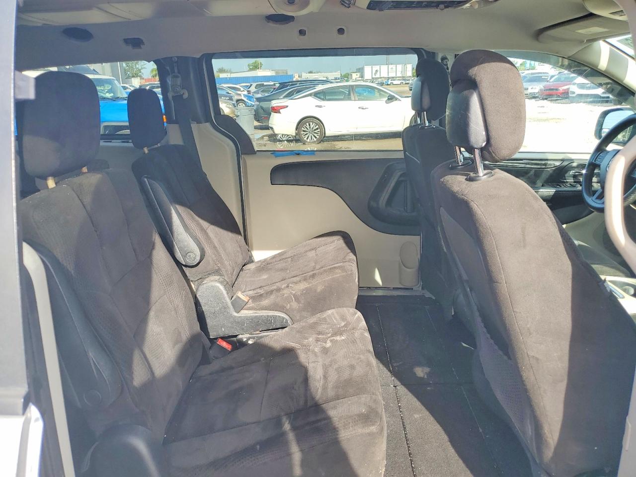 Dodge Caravan Sxt