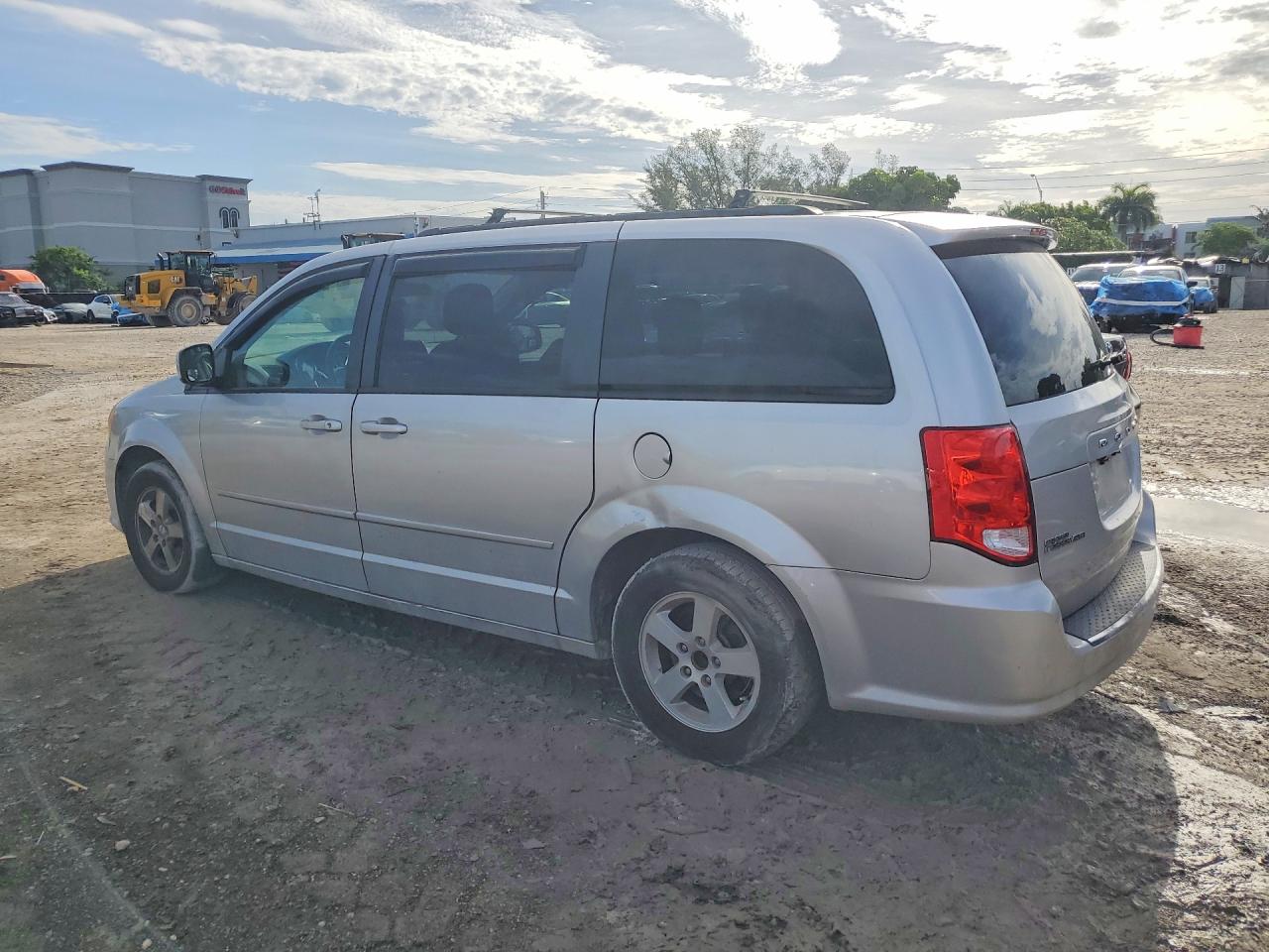 Dodge Caravan Sxt