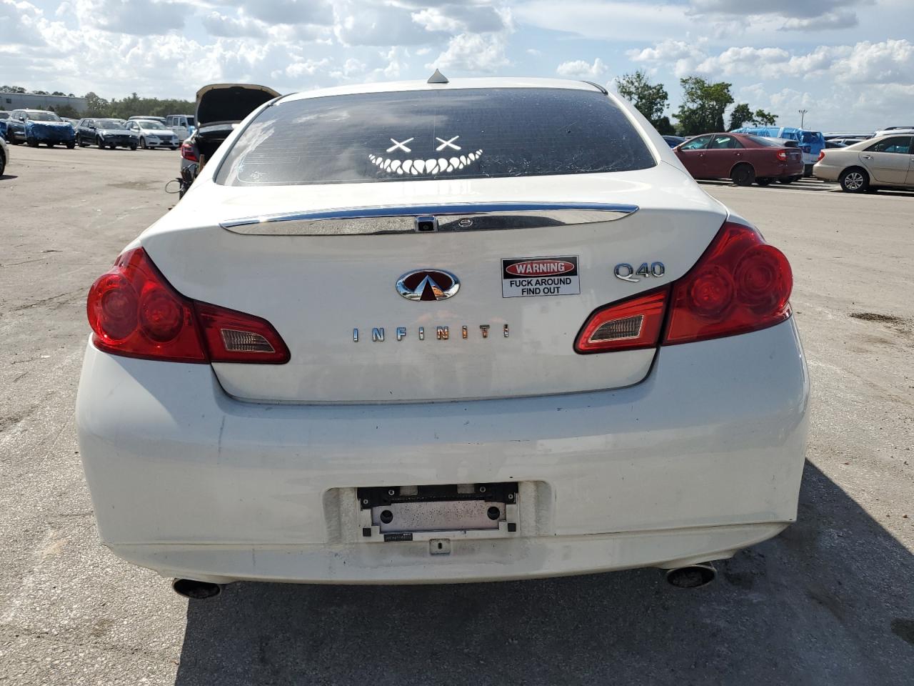 INFINITI Q40