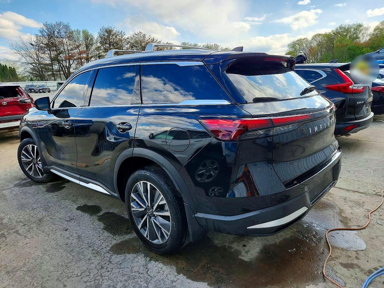 INFINITI Qx Luxe