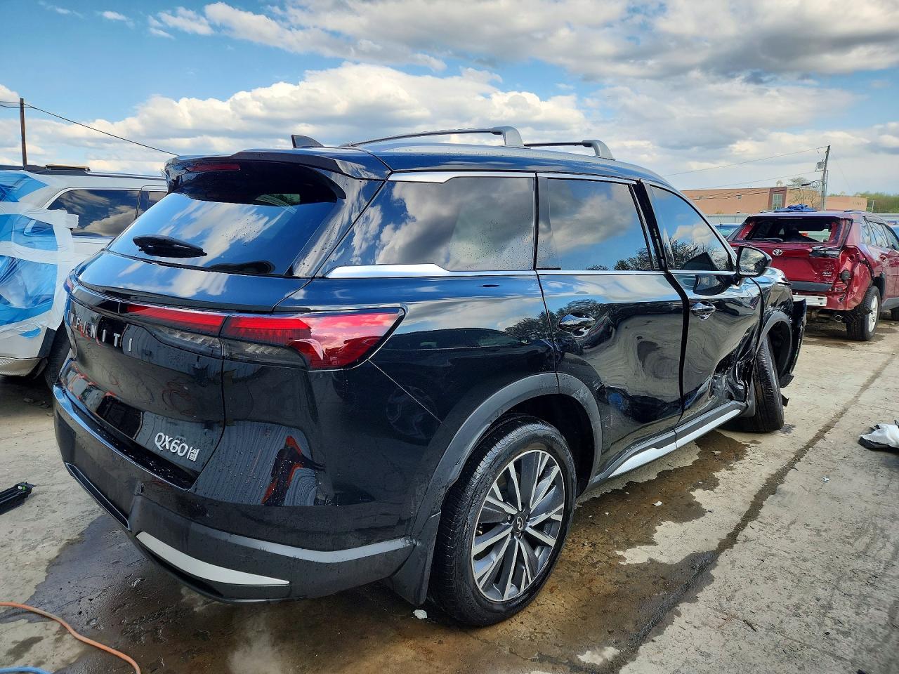 INFINITI Qx Luxe
