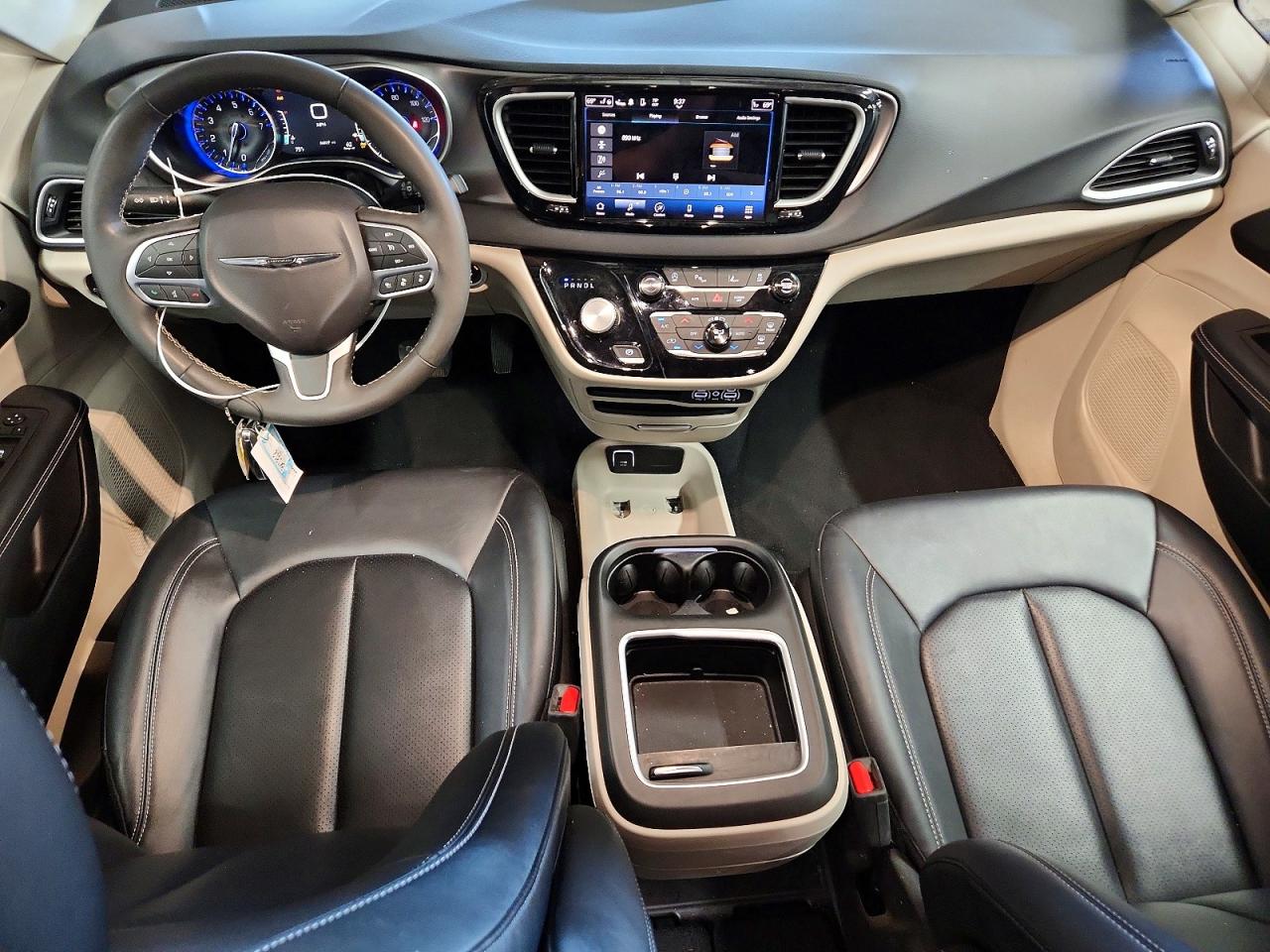 Chrysler Pacifica Touring L