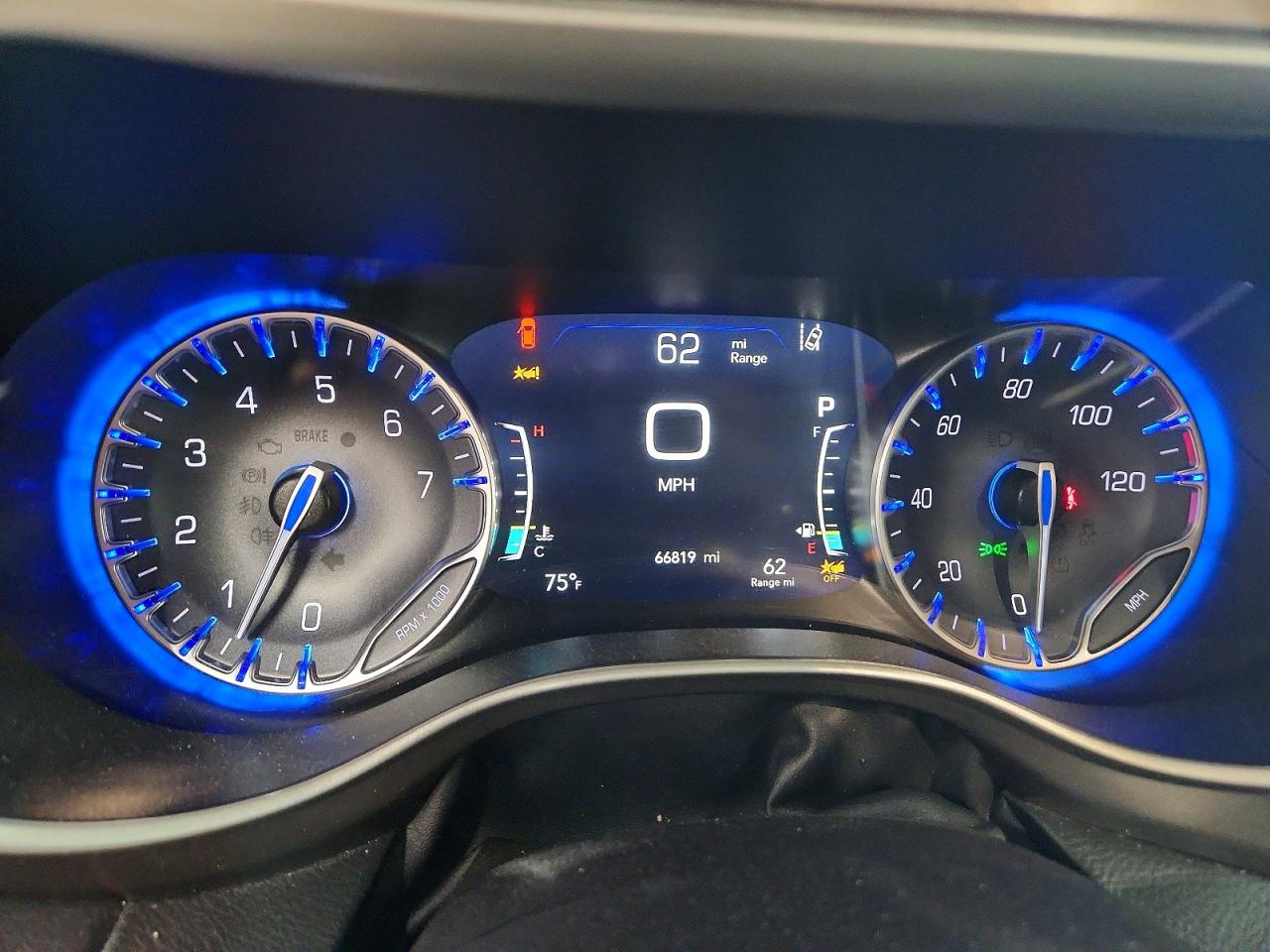 Chrysler Pacifica Touring L