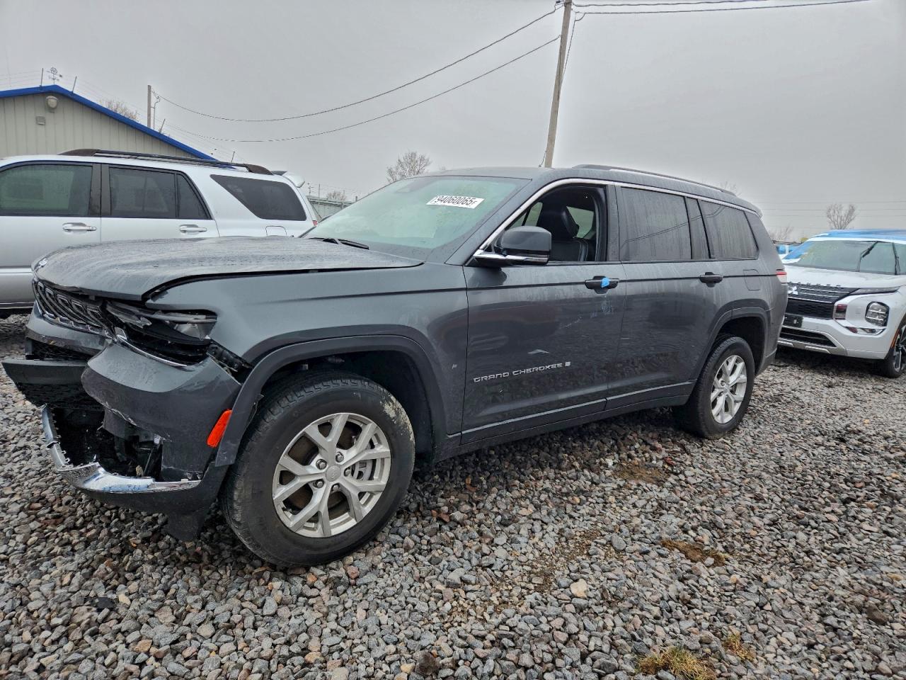 Salvage Jeep Grand Cherokee Image