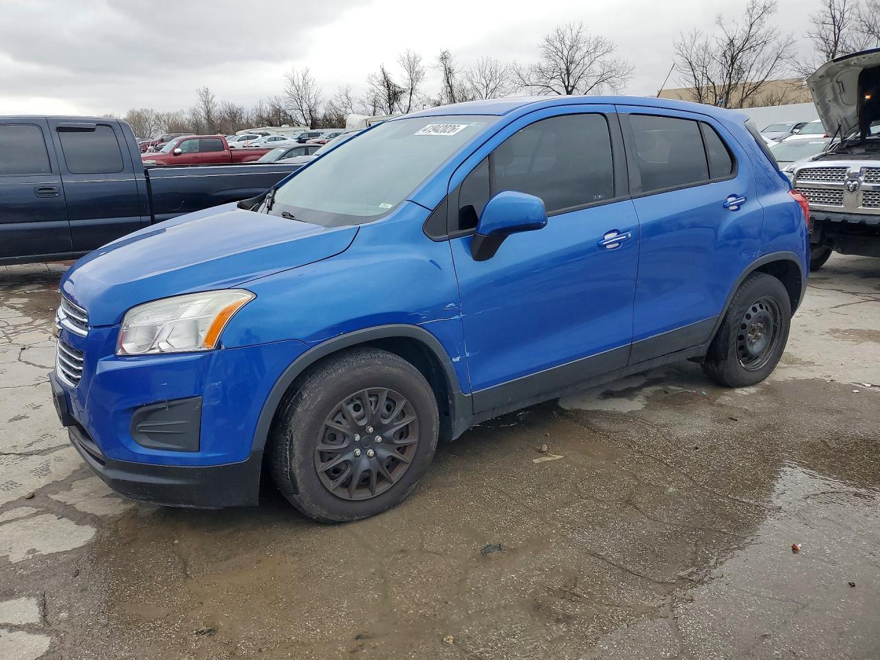 Salvage Chevrolet Trax Image