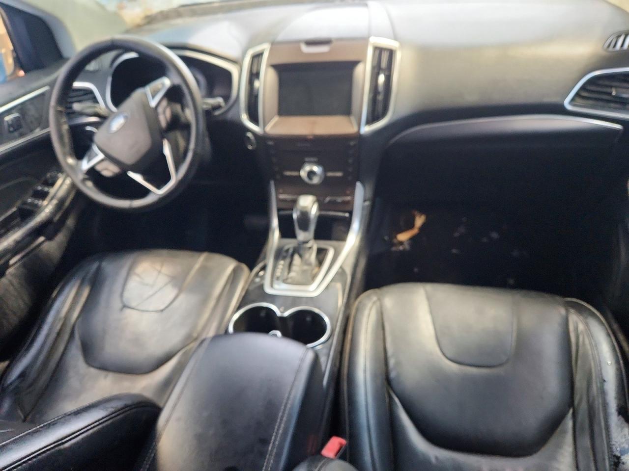 Ford Edge Titanium