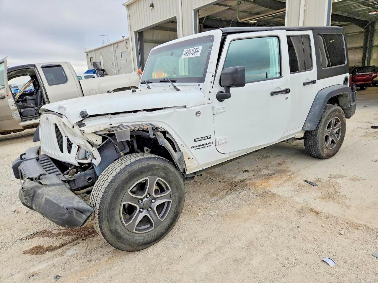 Salvage Jeep Wrangler Image