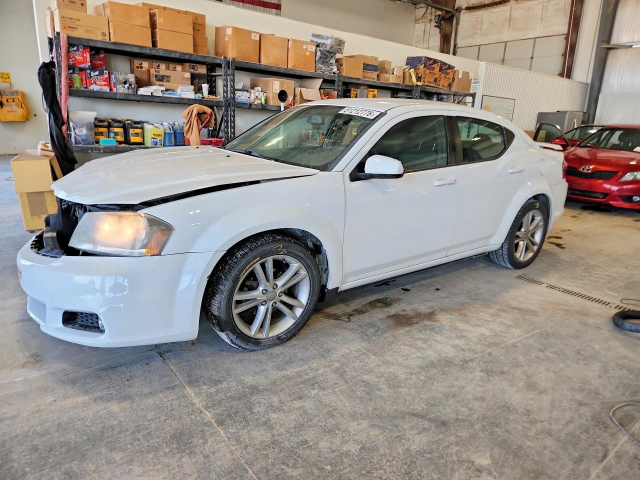 Salvage Dodge Avenger Image