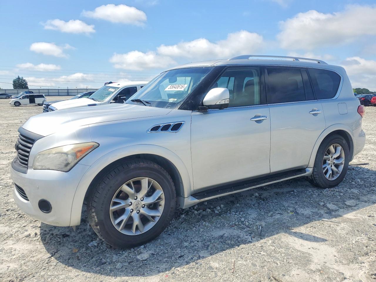 Salvage INFINITI Qx Image
