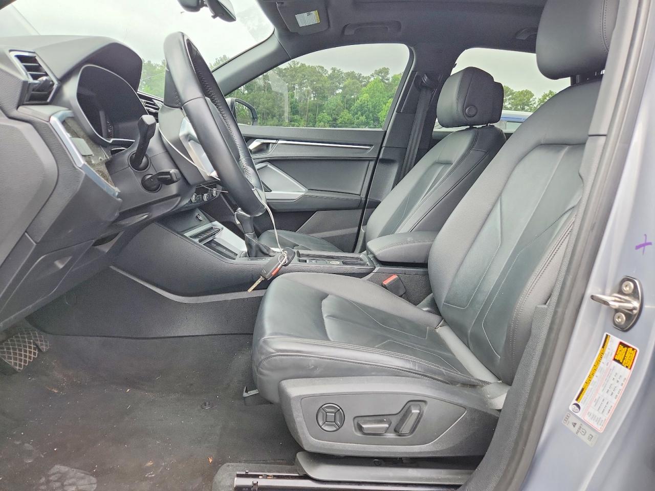 Audi Q3 Premium