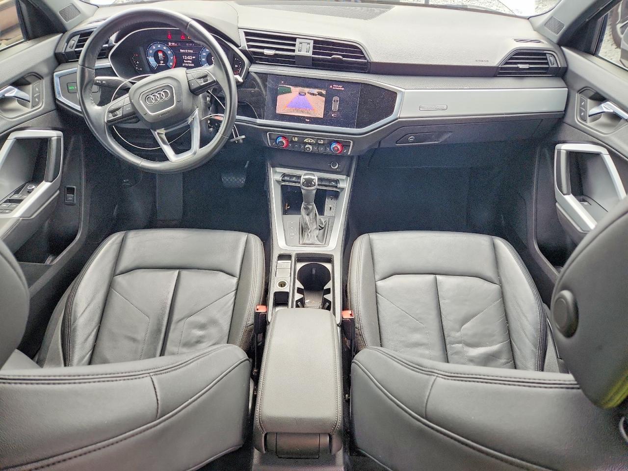 Audi Q3 Premium