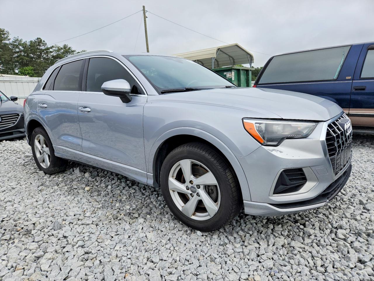 Audi Q3 Premium