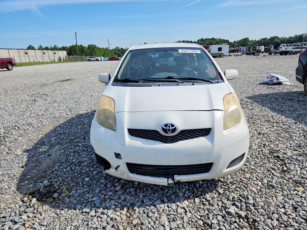 Toyota Yaris Base
