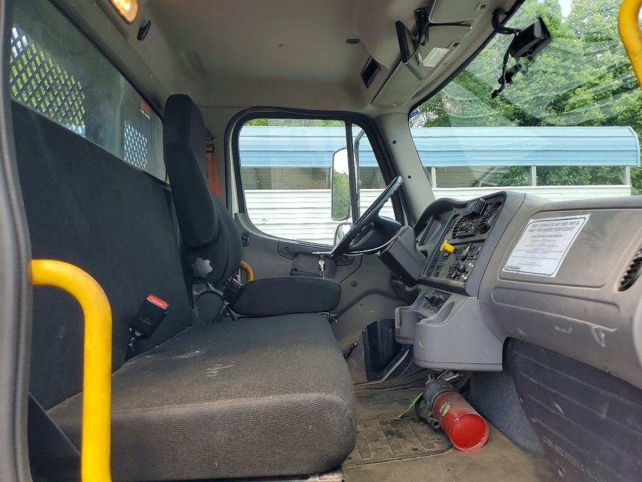 Freightliner M2