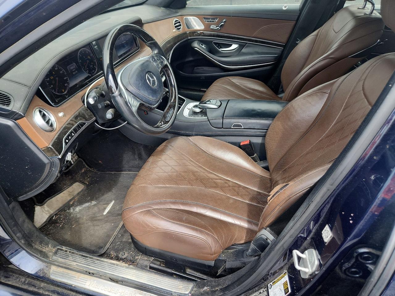 Mercedes-Benz S-Class 550