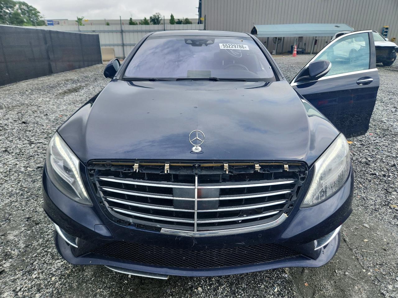 Mercedes-Benz S-Class 550