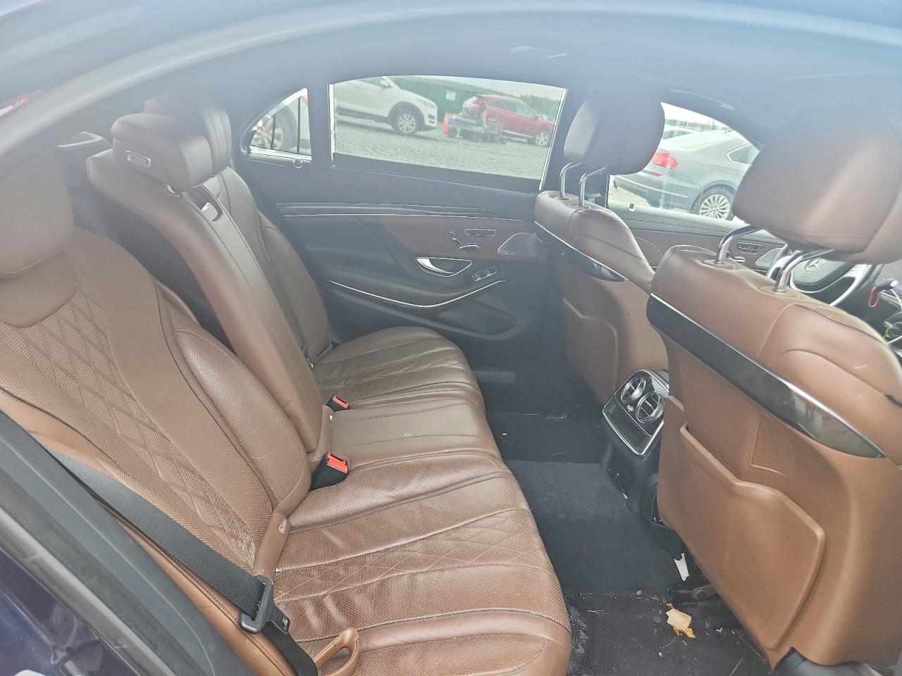 Mercedes-Benz S-Class 550