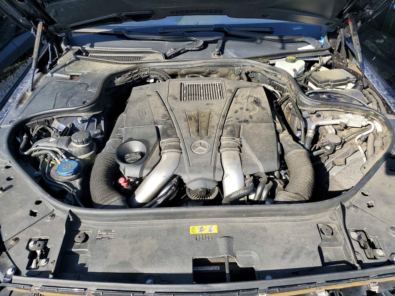 Mercedes-Benz S-Class 550