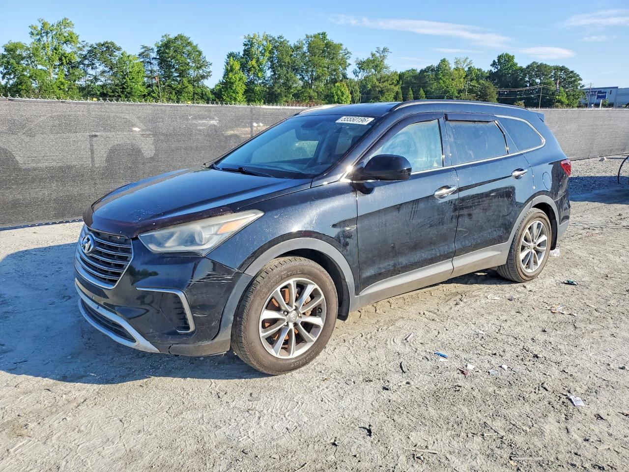 Salvage Hyundai SANTA FE Image