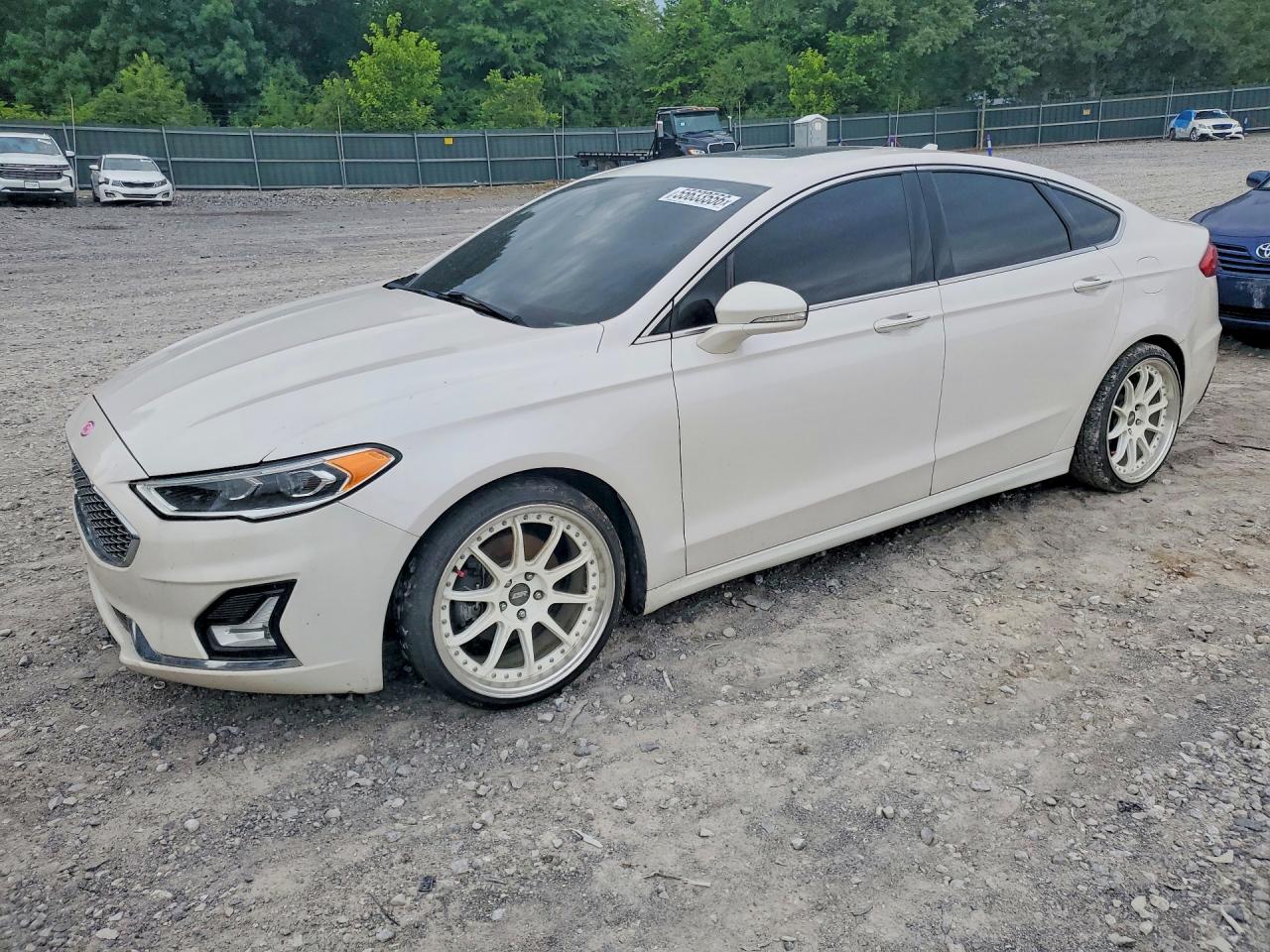 Salvage Ford Fusion Image