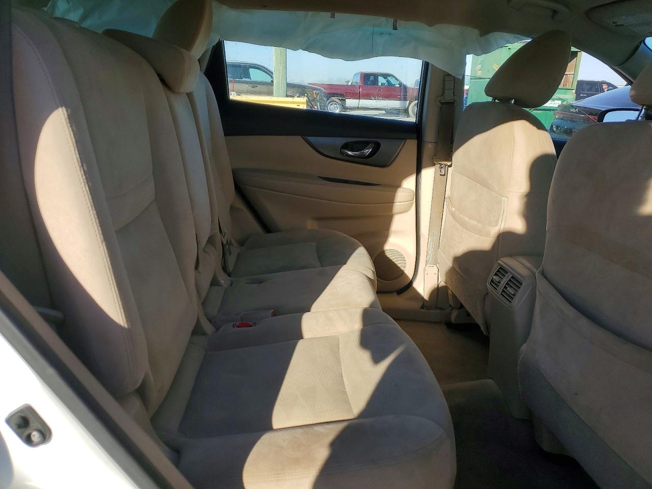 Nissan Rogue S