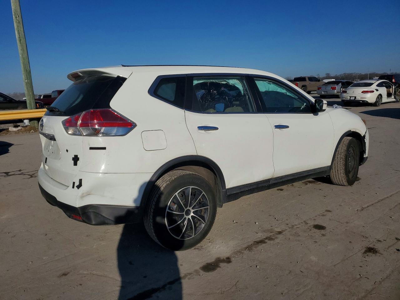 Nissan Rogue S