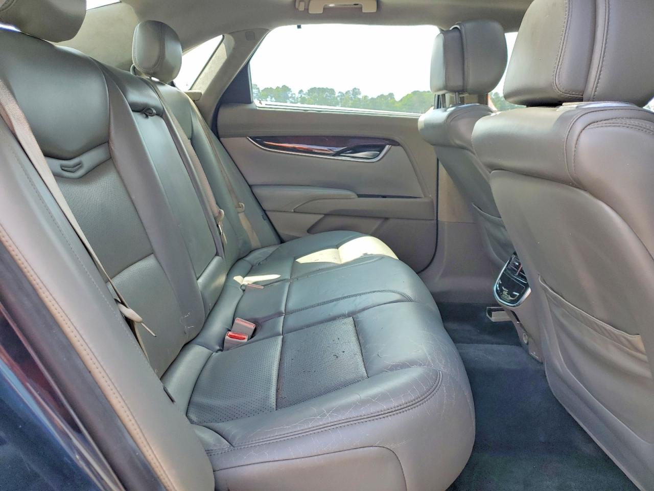 Cadillac XTS Platinum