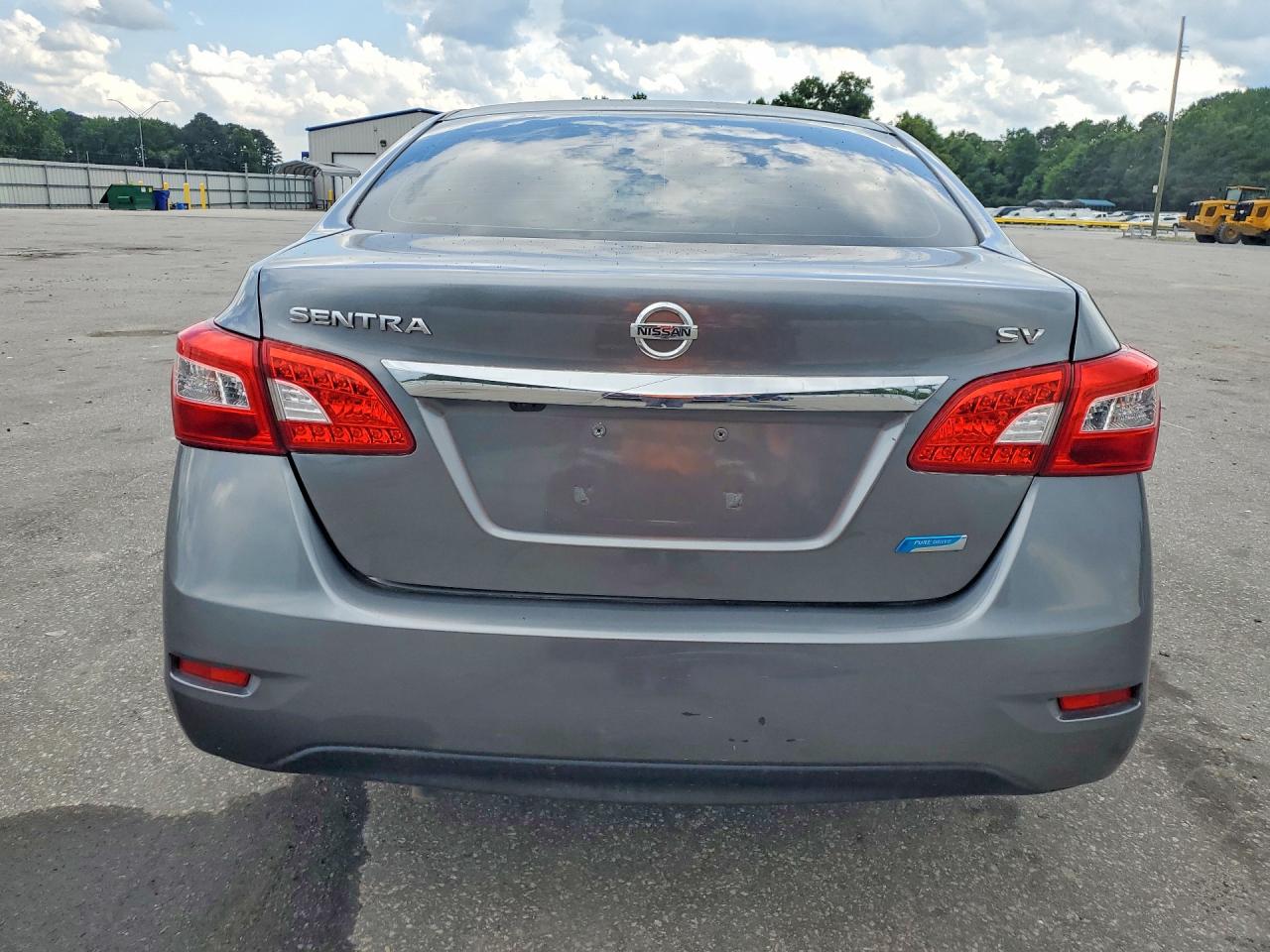 Nissan Sentra S