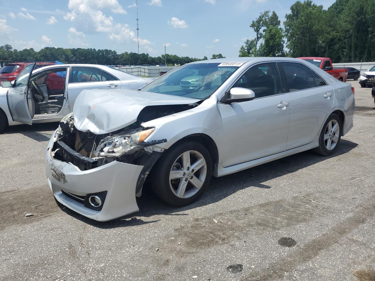 Salvage Toyota Camry Image