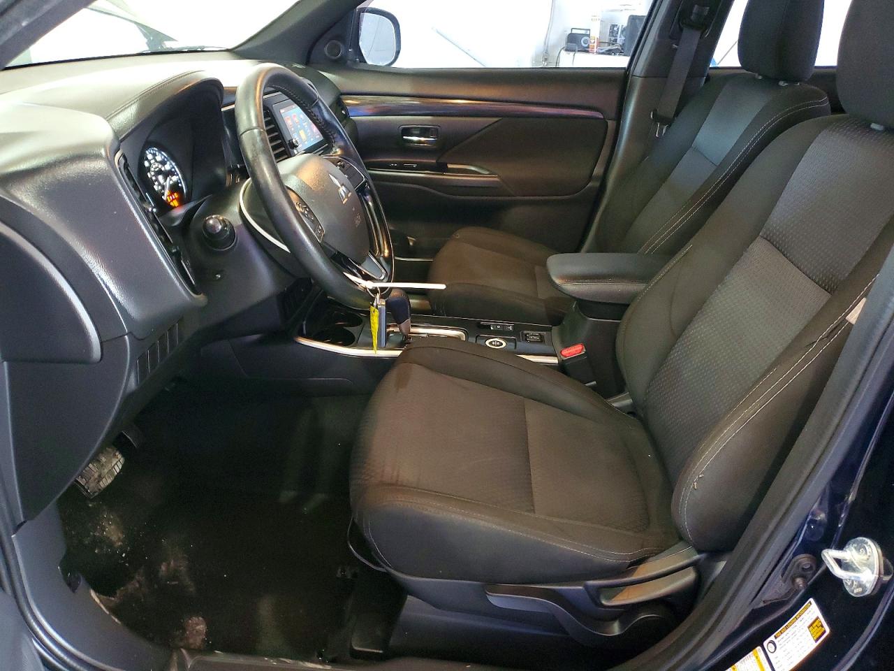 Mitsubishi Outlander Se