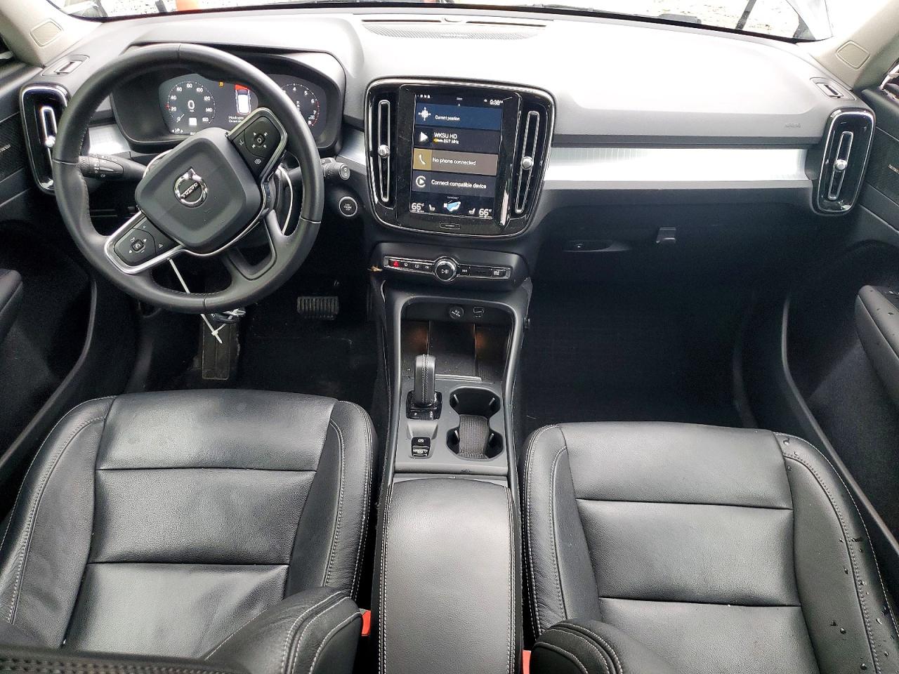 Volvo XC40 T5 Momentum