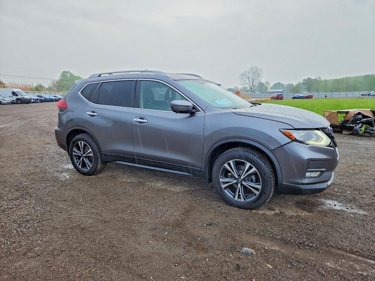 Nissan Rogue Sv