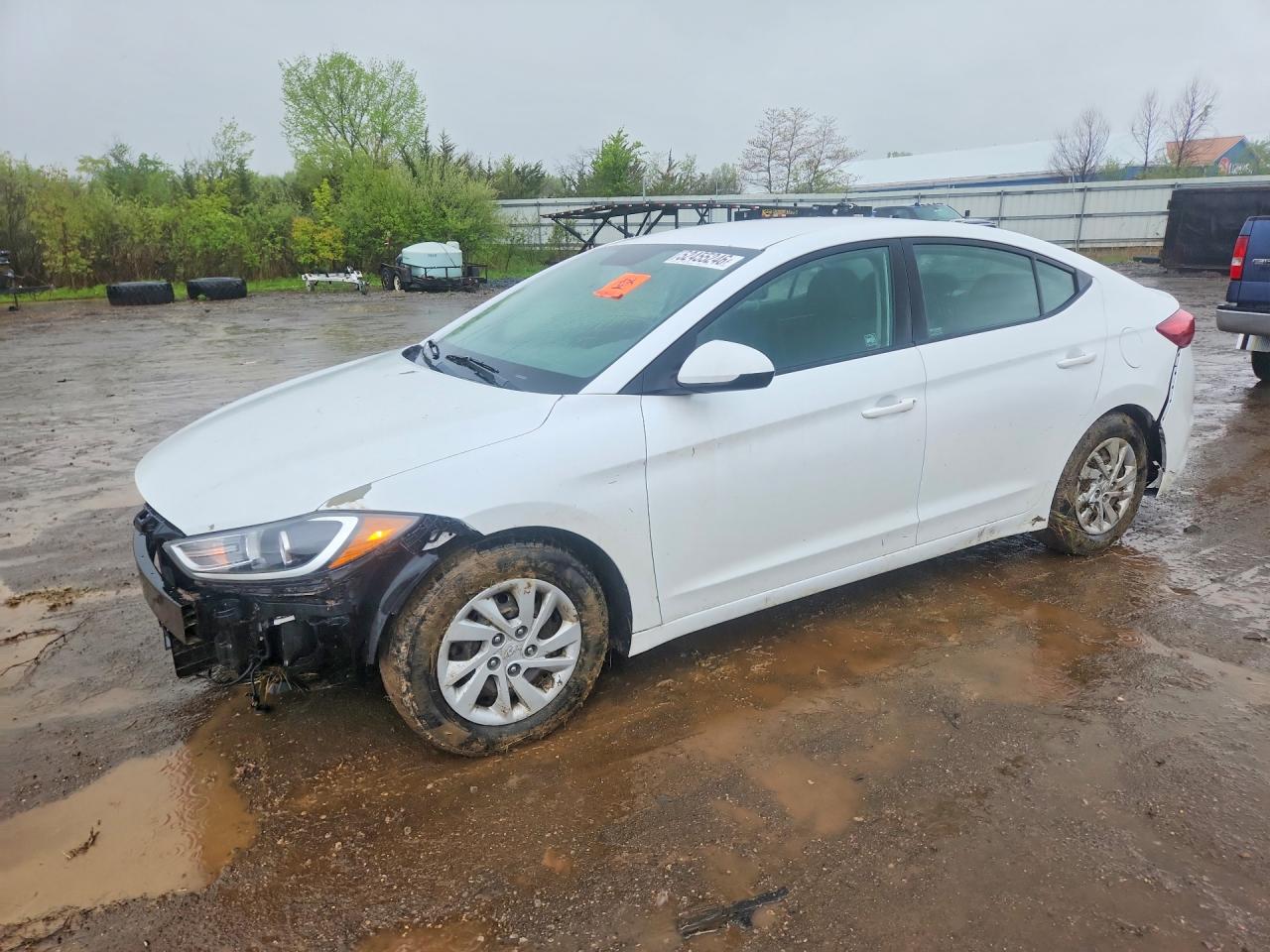 Salvage Hyundai ELANTRA Image