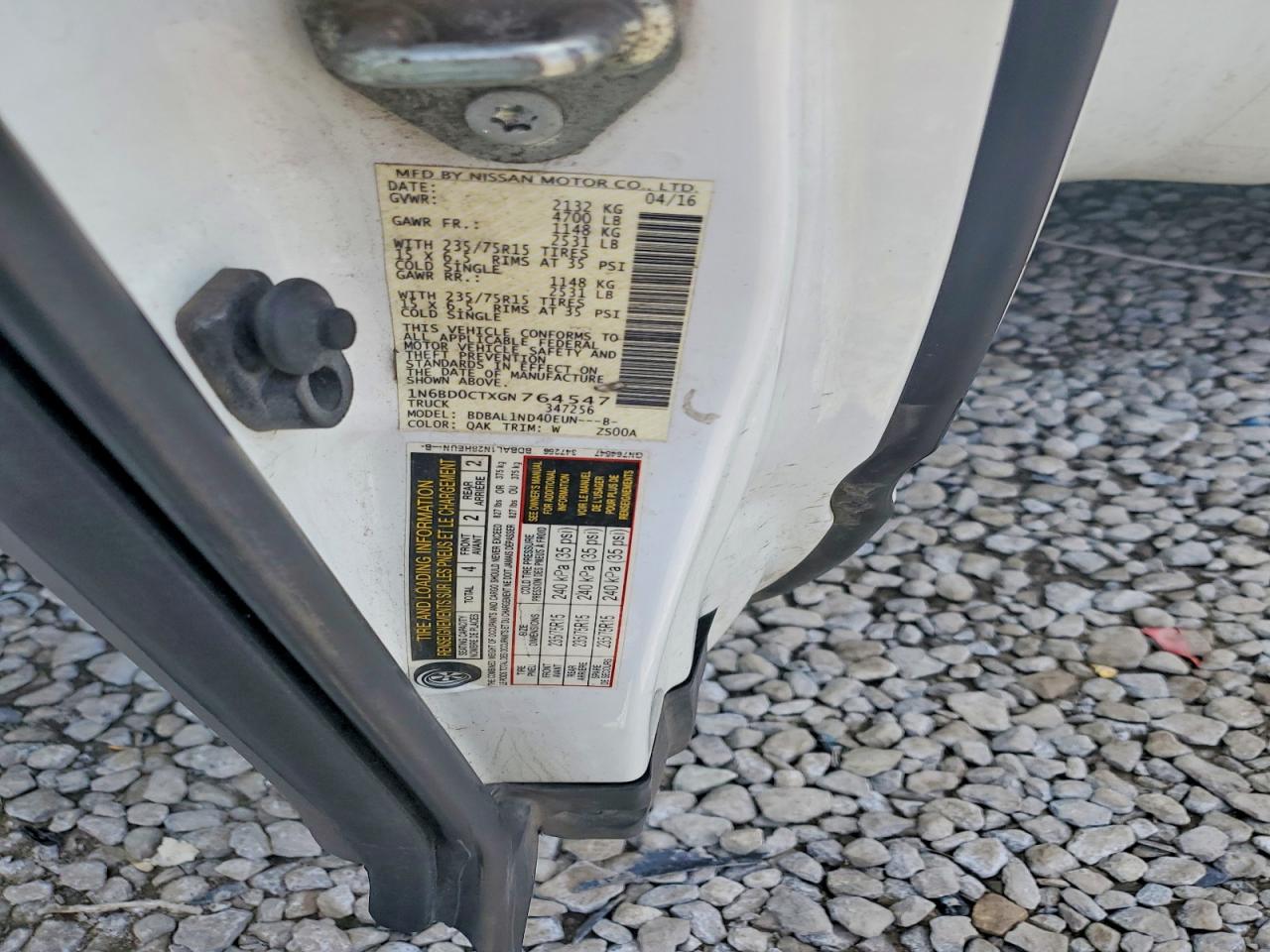 Nissan Frontier S