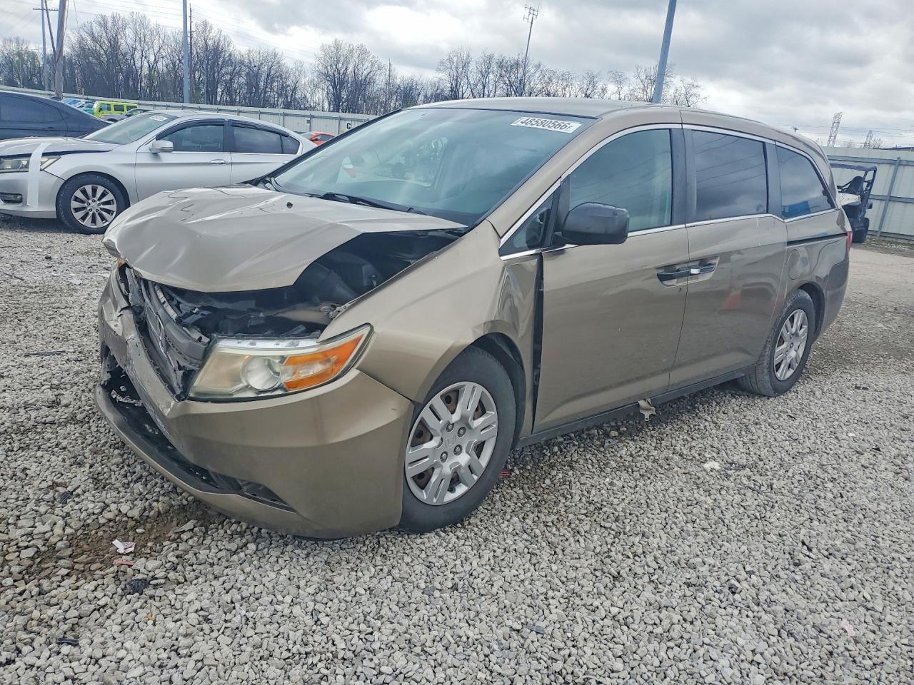 Salvage Honda Odyssey Image