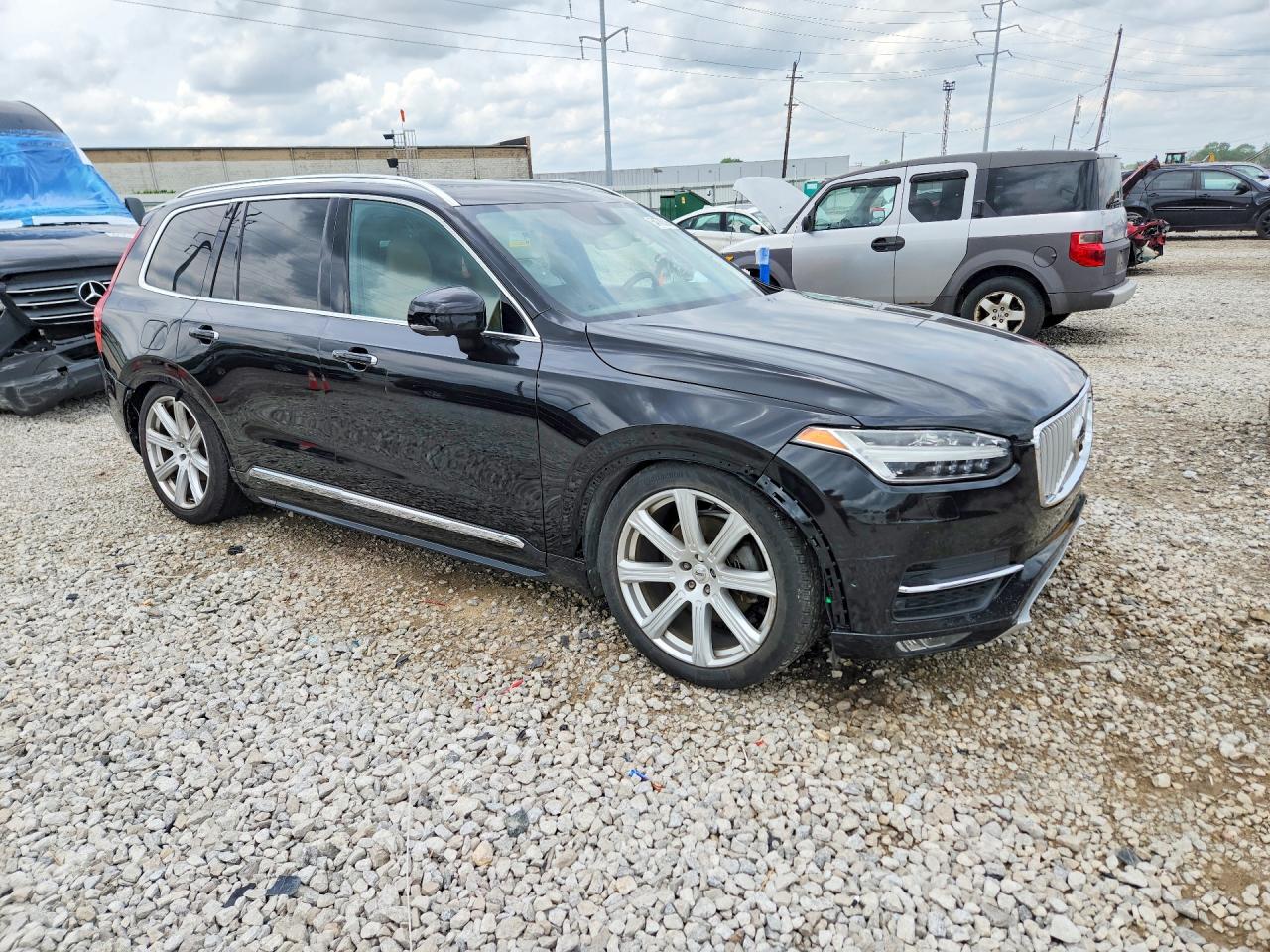 Volvo XC90 T6