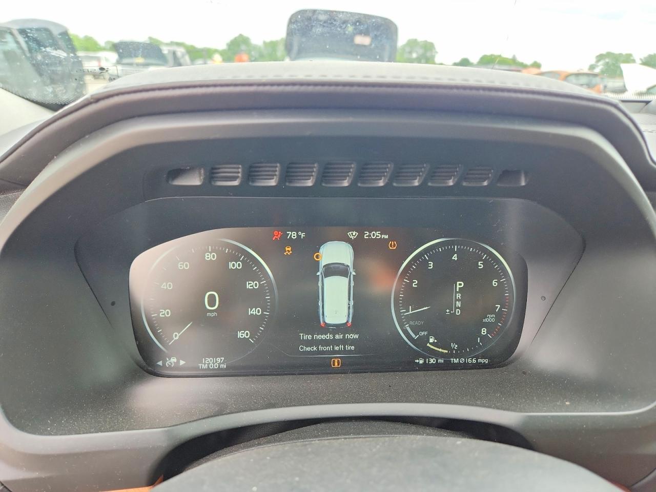 Volvo XC90 T6