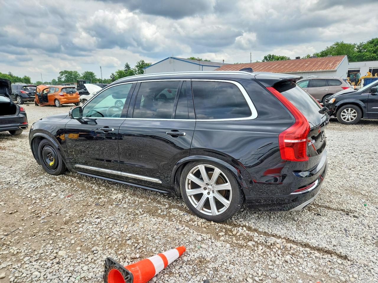 Volvo XC90 T6