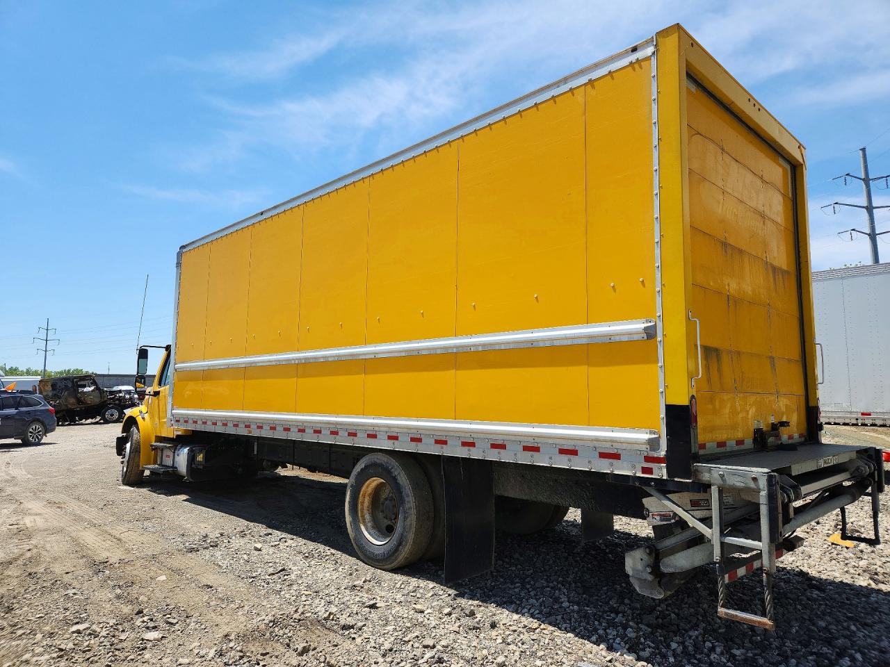 Freightliner M2