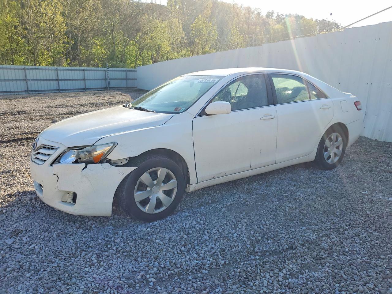 Salvage Toyota Camry Image