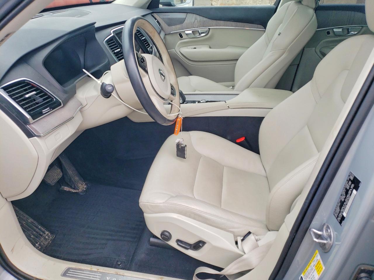 Volvo XC90 Plus