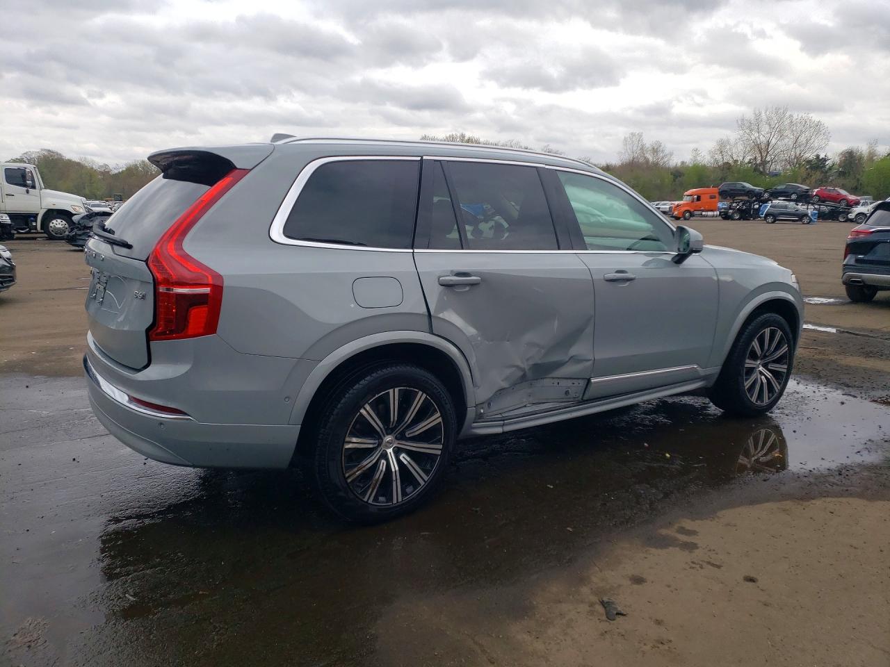 Volvo XC90 Plus