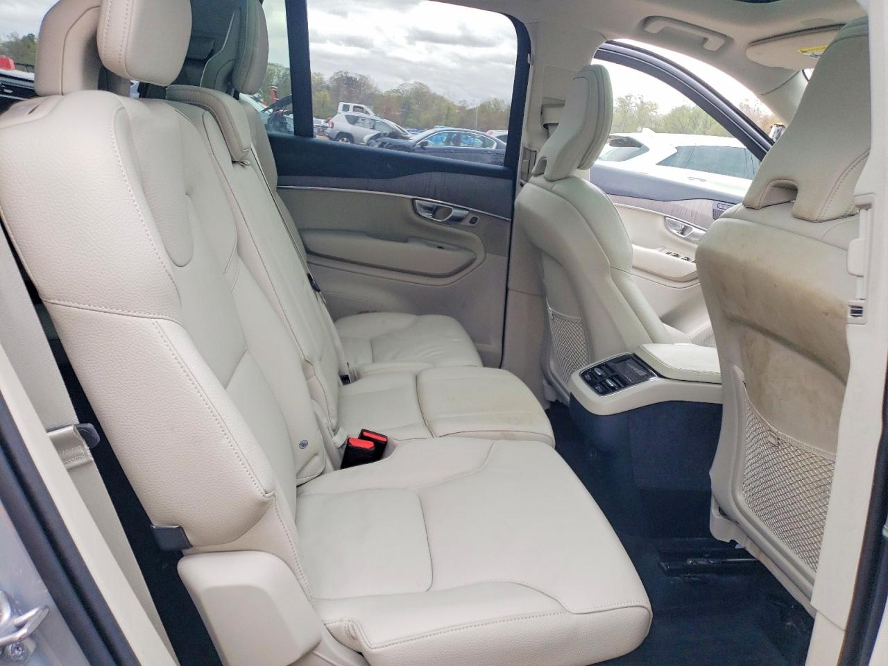 Volvo XC90 Plus