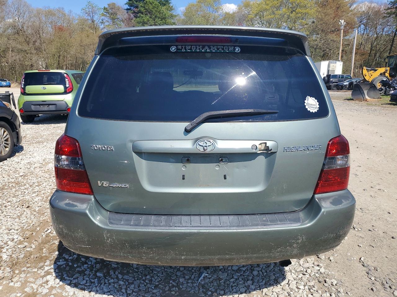 Toyota Highlander Base