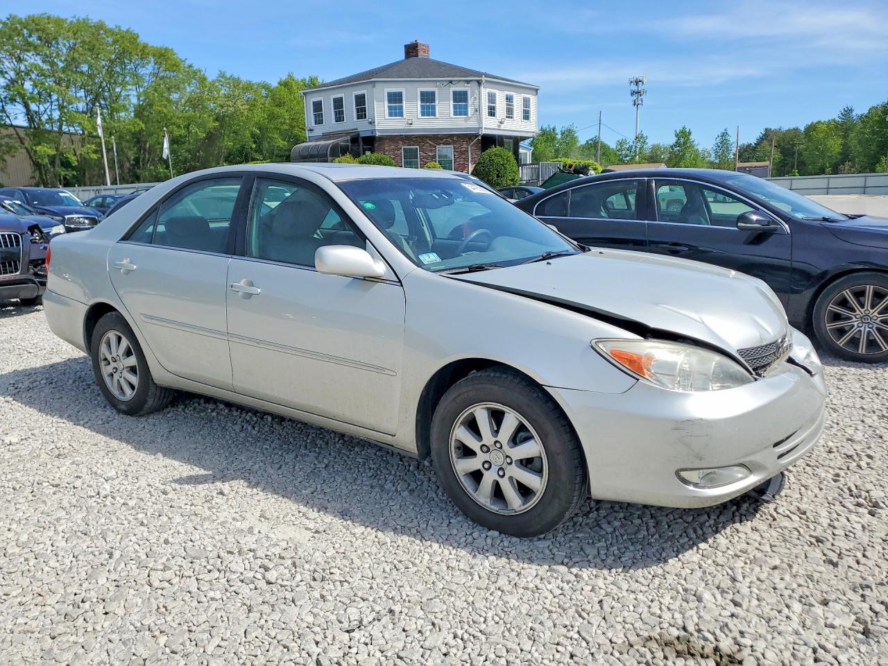 Toyota Camry Xle V6