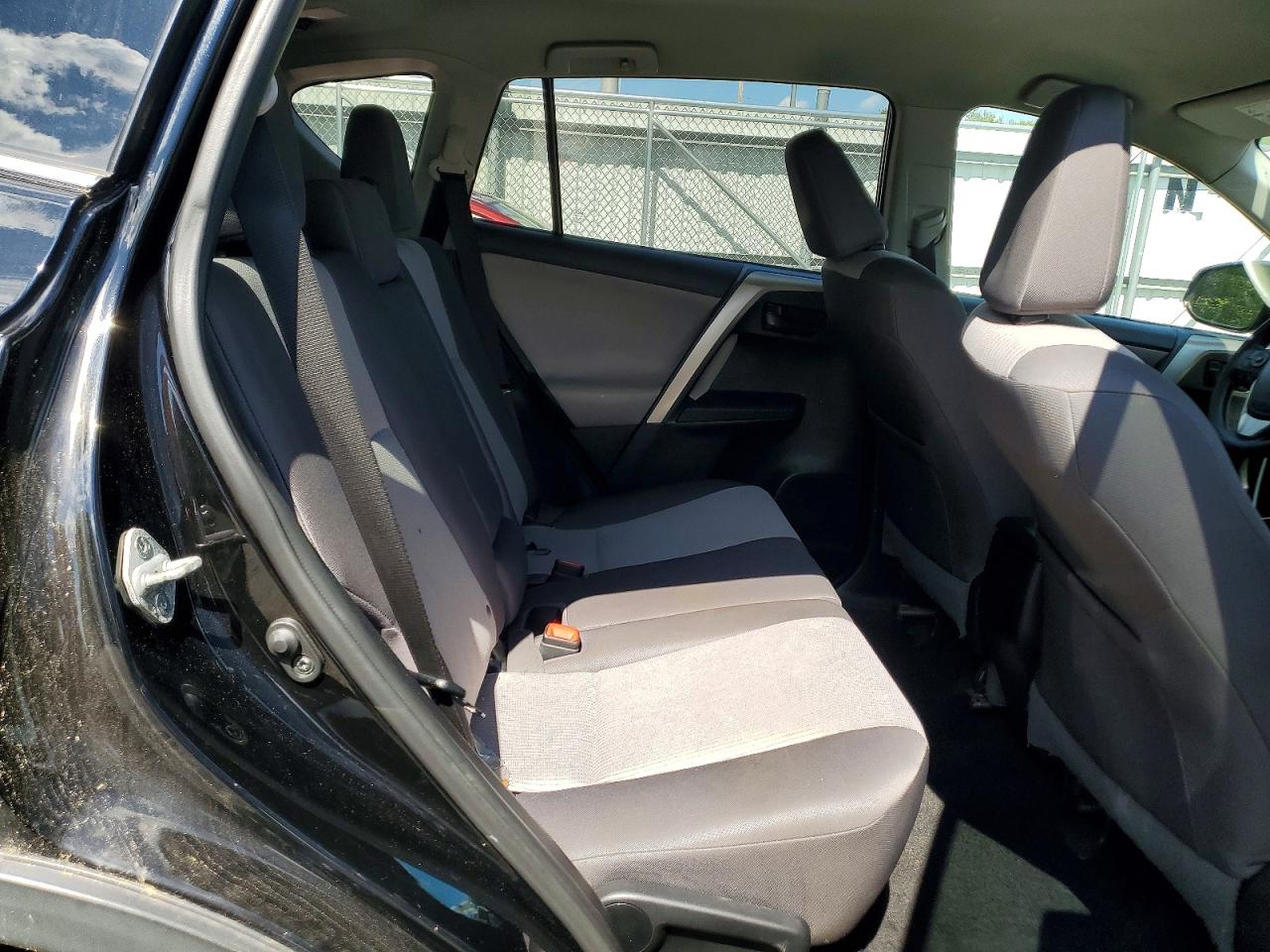 Toyota RAV4 Le