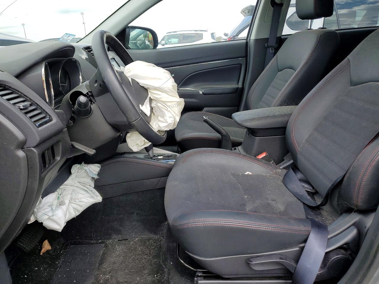 Mitsubishi Outlander S